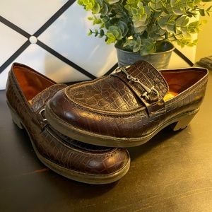 Talbots chocolate brown crocodile leather loafers size 6